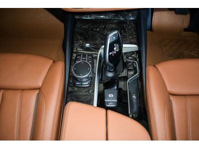 BMW Series 5 2.0 diesel twin power turbo Auto Year 2018 จด 2020 รูปที่ 13